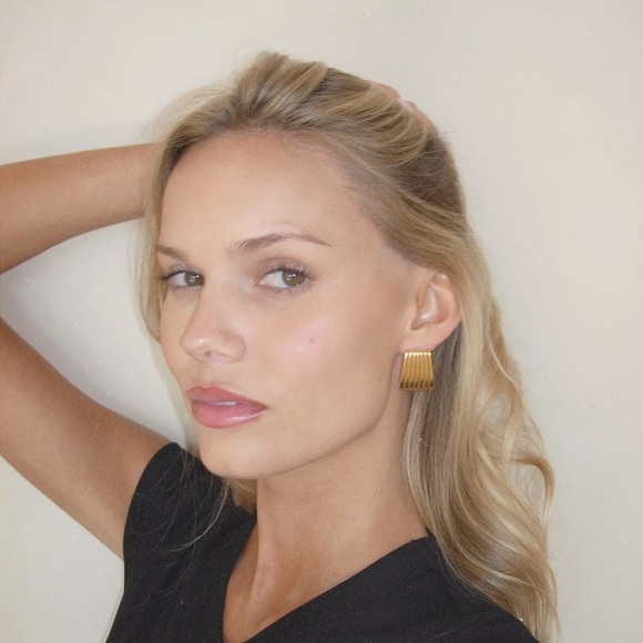 18K Gold Geometric Rectangular Earrings*Vintage Earrings*Ribbed Earrings*JD - Picture 1 of 6